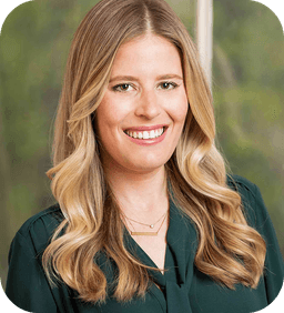 Melissa Bronstein, LICSW headshot